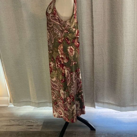 LAUREN Ralph Lauren Floral Satin Charmeuse Sleeveless Dress - Picture 7 of 16